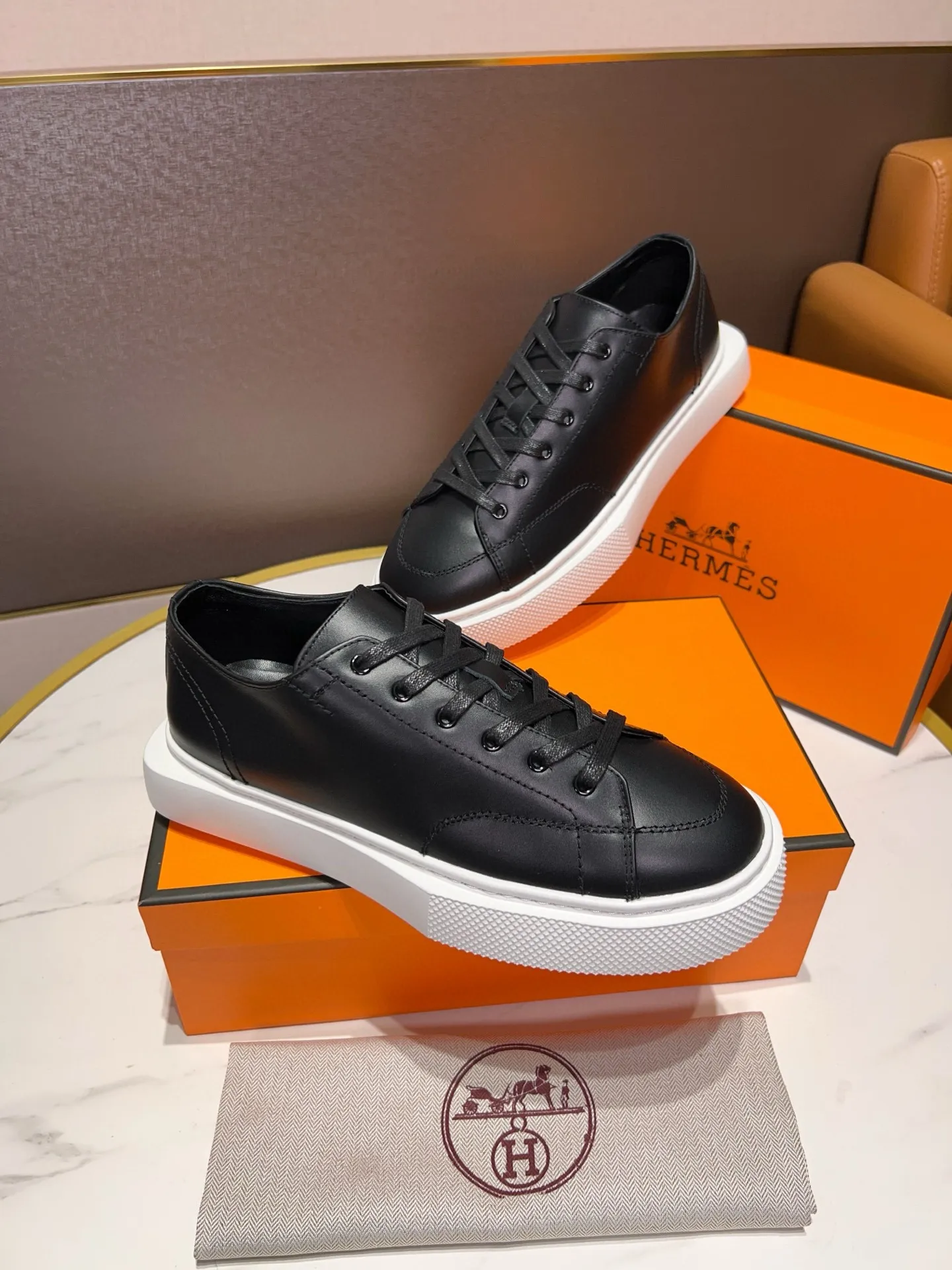 Factory price: 438💰[HERMES] Hermès - high-end quality original order 🔍🔍new product from men's counter uppers imported from Italy cowhide, sheepskin lining soles: original factory special soles, exclusive movable molded soles super comfortable, original factory follow-up goods - super high quality control·fine workmanship: highlighted (high-end·nobility·grade) -Size: 38-44 (45 can be customized)·